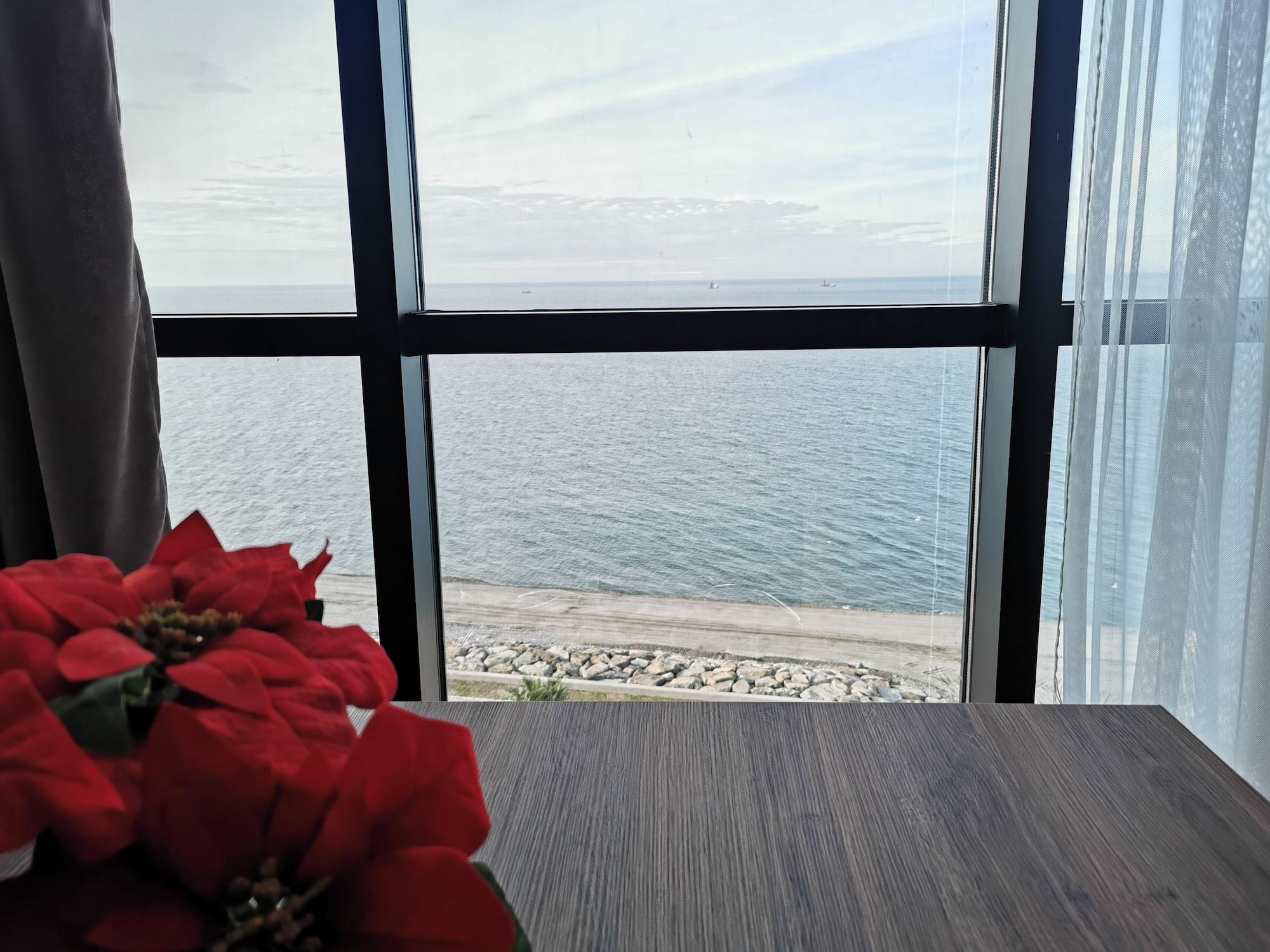 Aqua Batumi Hotel & Apartments Exterior foto